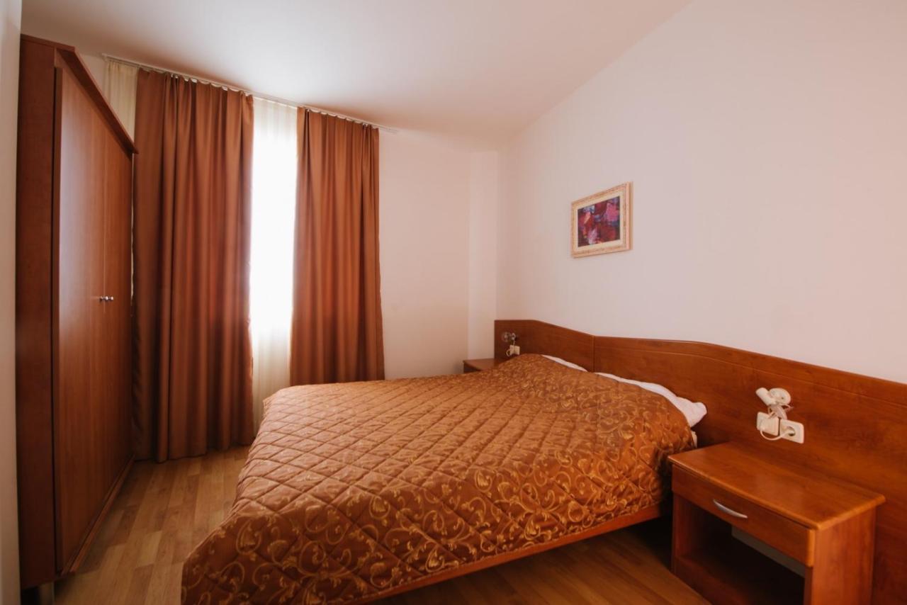 Villa Sunce Podgora Buitenkant foto