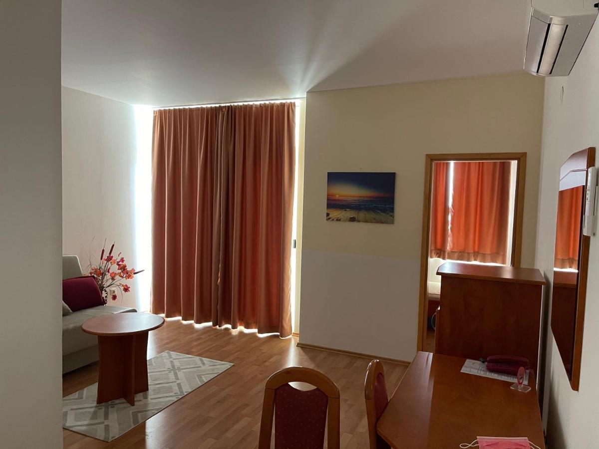 Villa Sunce Podgora Buitenkant foto